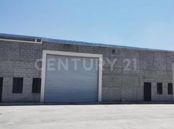 Bodega comercial · 403m² · 3 Estacionamientos · Se Renta Bodega en Ramos Arizpe
