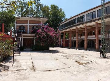 Casa de 2 habitaciones, Teotihuacán · Propiedad en Venta en Teotihuacán con Salón de Eventos y Cancha de Frontenis