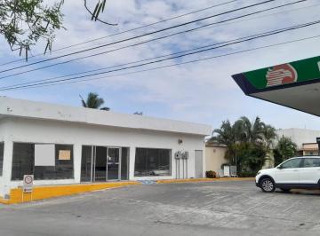 Local comercial , Veracruz · ¡Establece Tu Negocio en Una Zona de Alto Tráfico! Local en Renta en Gasolinera"