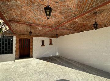 Casa de 4 habitaciones, Aguascalientes · Casa en Venta Al Sur Muy Cerca de La Clinica 1 del Imss Fracc. Lindavista Ags