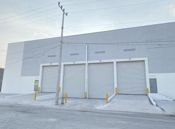 Bodega comercial · 1880m² · 8 Estacionamientos · Renta de Bodega en Terrapark