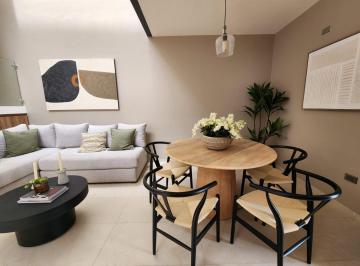 Casa · 152m² · 3 Recámaras · 2 Estacionamientos · Casa en Venta, en Juriquilla, Queretaro