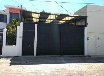 Bodega comercial · 260m² · 5 Estacionamientos · Bodega en Renta Lomas del Marques