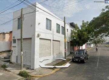 Local comercial · 144m² · 2 Recámaras · Local en Esq. Ruiz Cortinez