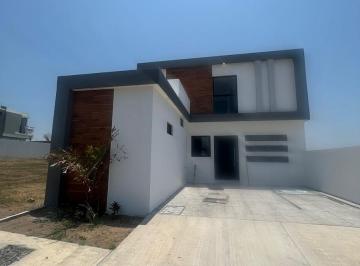 Casa · 170m² · 3 Recámaras · 2 Estacionamientos · Casa en Fracc. Lomas del Mediterraneo