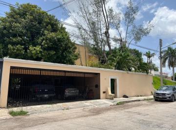 FACHADA · Prciosa Casa en Venta en La Col. México
