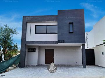 Casa · 205m² · 4 Recámaras · 2 Estacionamientos · Casa en Venta en Valle del Molino B13