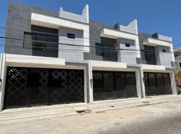 Casa · 168m² · 3 Recámaras · 2 Estacionamientos · Casa - del Pueblo