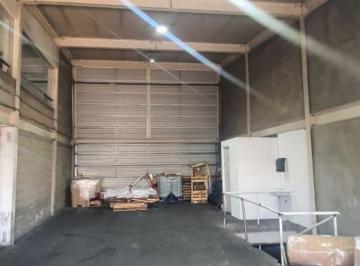 Bodega comercial · 210m² · Bodega en Venta en Centro Distribuidor de Básicos Viñedos San Marcos con Sótano 05ke