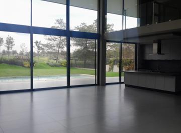 Casa de 4 habitaciones, León · Hermosa Residencia El Bosque Country Club