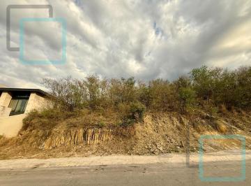 Terreno / Lote · 893m² · Terreno Ascendente en Venta Sierra Alta Carretera Nacional Monterrey