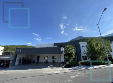 Casa · 850m² · 6 Recámaras · 4 Estacionamientos · Casa en Venta Sierra Alta Zona Carretera Nacional Monterrey