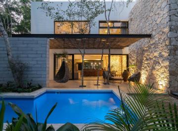 Villa · 985m² · 4 Recámaras · 2 Estacionamientos · Villa in Region 15
