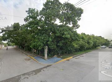 Terreno / Lote · 2500m² · 1 Recámara · 1 Estacionamiento · Terreno Comercial en Av 11 Sur Playa del Carmen