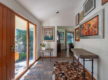 Casa · 327m² · 3 Recámaras · 3 Estacionamientos · Exclusiva Residencia Ideal Para Vivir o Desarrollar Condominio