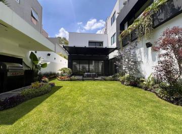 Casa · 1022m² · 4 Recámaras · 4 Estacionamientos · Exclusividad y Lujo en Condominio El Bosque, Junto Al Bosque de Tlalpan