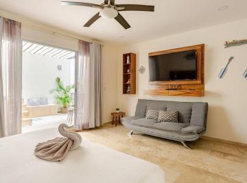 Departamento · 60m² · 1 Recámara · Departamento con Patio Privado y Jacuzzi en Colonia Zazilha Cerca Al Mar!