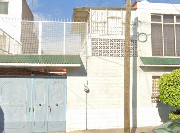 Casa de 4 habitaciones, Iztapalapa · Casa en Venta en Sector Popular