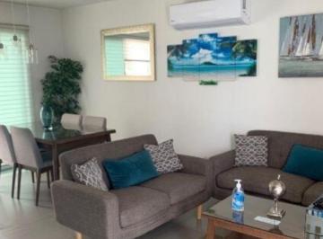 Casa de 5 habitaciones, Acapulco de Juárez · Casa en Venta en Costa Azul Acapulco, Excelente Oportunidad!