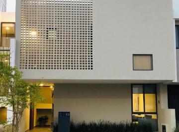 Casa de 3 habitaciones, Tlajomulco de Zúñiga · Casa en Venta en Coto Paraje Zona Galerias Santa Anita, Tlajomulco