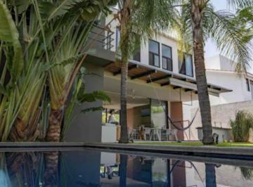 767d525a5d496851eec87008bef64ee0c5099c3eab3c292741d19a7cc0470425 · Estilo, Confort y Encanto en Paraíso Country Club.