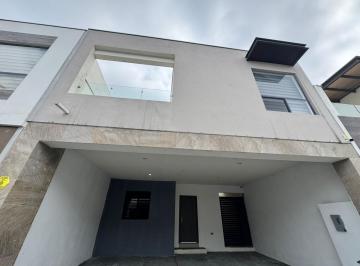 Casa · 213m² · 3 Recámaras · 2 Estacionamientos · Casa en Renta Amueblada en Arbado Monarca Sector Condesa Apodaca
