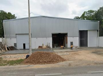 Bodega comercial · 800m² · 4 Estacionamientos · Galpón - Tulum