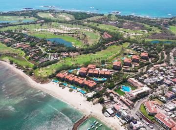 fda89214ab2f5abfe009d33997ce858257c97bc55a23dafd5382491175e1e4c2 · Depto en Venta en Hacienda de Mita, Planta Baja con Vista Al Mar y Campo de Golf