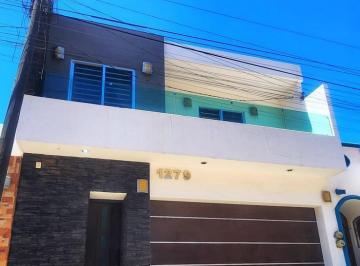 Casa · 5 Recámaras · 2 Estacionamientos · Casa en Fraccionamiento San Carlos