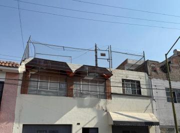 Casa de 13 habitaciones, Guadalajara · Inversión Segura y Rentable en Guadalajara!