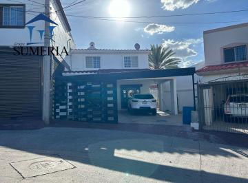 94a5fe68fe19a4690879e2992eb07e63bc1c62df2e7b343949e4ba69ac39e87b · Bonita Casa con Alberca en Cumbres Residencial