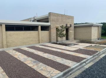 c7b36abdbc83a66556b9e76e28039441dcdec5a3f38568c66e8b9a7304dba4d0 · Quinta en Venta, Montemorelos
