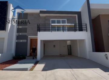 475bf329ce719b2685d5415907c72502d7d5556250f32cc8624030653a9216c3 · Casa en Venta Fraccionamiento Bosque Real, Chihuahua, Chihuahua