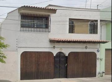 Casa de 4 habitaciones, León · Hermosa Casa en Venta de Remate en Leon Gto