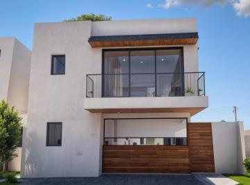 Casa de 3 habitaciones, Corregidora · Casa en Venta en Cañadas del Lago, Vela Sur, 3 Recamras, 3.5 Baños, Lujo!