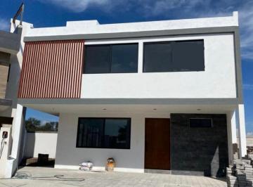 Casa de 3 habitaciones, El Marqués · Zen Life II Casa en Venta!