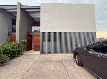 Casa de 4 habitaciones, Querétaro · Casa en Renta o Venta en Altozano Queretaro 4 Recámaras