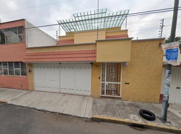 Casa de 3 habitaciones, Azcapotzalco · Venta de Casa en Petrolera Azcapotzalco