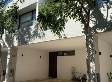 4d68fe50a55d17b18e871ebdb27a6e621aa4c47a0c9d766378e547a76c62d386 · Casa en Venta en Merida Dentro de La Ciudad en Benito Juárez Norte Amueblado