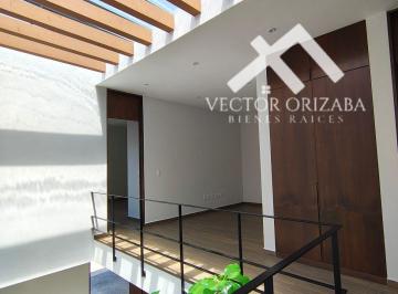 Casa · 221m² · 2 Recámaras · 2 Estacionamientos · Casa - Fraccionamiento Cuartos del Yute