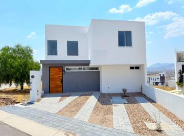 Casa de 3 habitaciones, Querétaro · Casa en Venta de Diseñador, Gran Reserve Preserve Juriquilla, Querétaro. 25 - 3357cmz