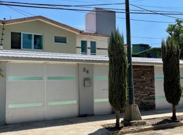 Casa de 3 habitaciones, Tlalpan · Casa Sola Completamente Remodelada en Cerrada con Vigilancia Rinconada Coapa