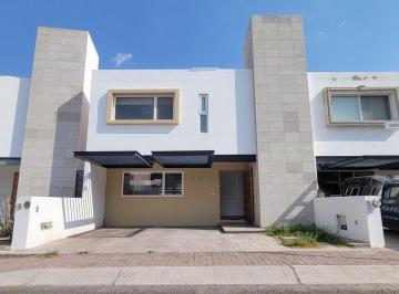 6aed49316908469f2143a3b1cc9bb882357e2b8dbef54f84a302543af92aa0d8 · Casa en Venta en Condesa Juriquilla