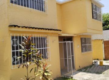 Casa · 142m² · 4 Recámaras · 3 Estacionamientos · Se Vende Casa en Fracc Pedregal de Las Fuentes, Jiutepec Morelos (Pago Contado)