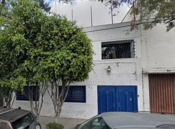 Casa de 4 habitaciones, Azcapotzalco · Venta de Casa en La Pro - Hogar