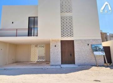 Villa · 172m² · 2 Recámaras · 2 Estacionamientos · Villa en San Benito