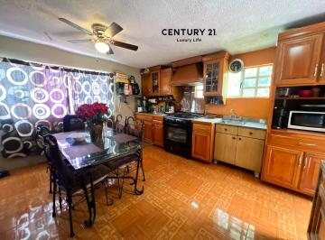 Casa de 3 habitaciones, Tlalpan · Casa en Venta con Traspaso de Dos Locales Funcionando ¡Oportunidad!