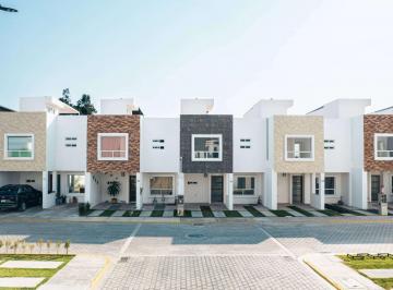 Casa · 140m² · 3 Recámaras · 2 Estacionamientos · Casa en Venta San Pedro Cholula