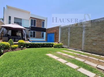 Casa de 4 habitaciones, Temixco · Casa con Alberca Al Sur de Cuernavaca