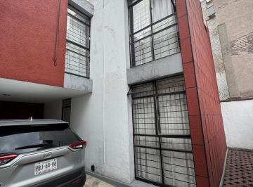 Casa de 3 habitaciones, Benito Juárez · Casa con Gran Potencial y Ubicacion